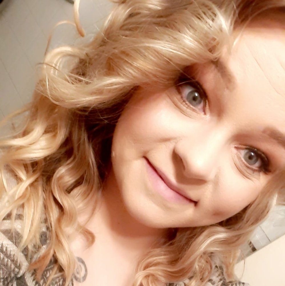 Meet your Posher, Noelle